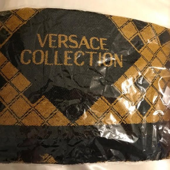 Gold and Black Versace Collection scarf - Picture 2 of 4
